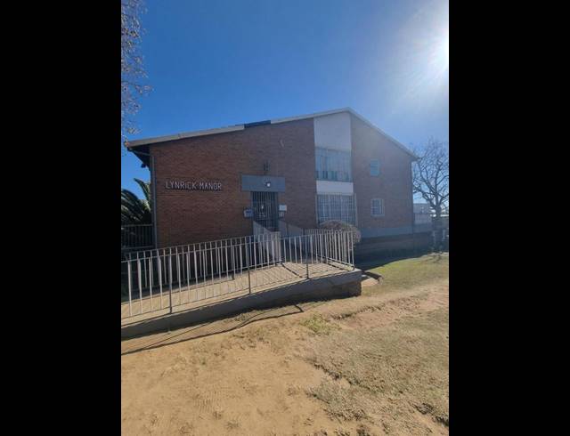 2 BEDROOM APARTMENT FOR SALE IN KEW